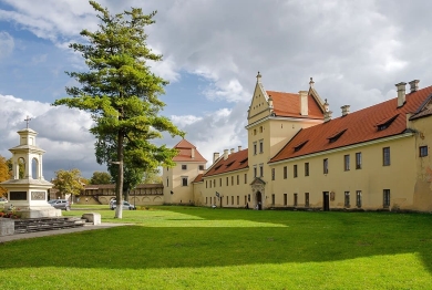 Жовківський замок - історія, архітектура, екскурсії та цікаві факти |  Karpatium.com.ua